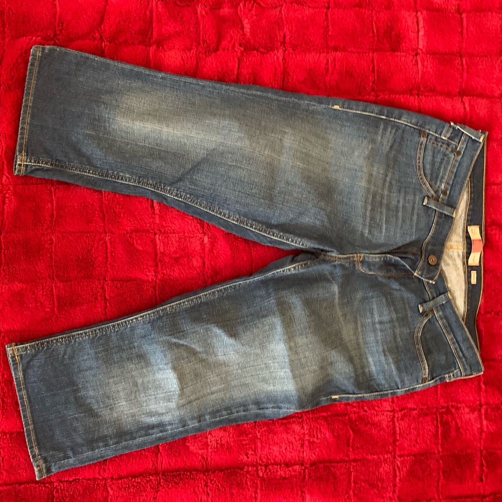 Old Navy Capri’s Low WaistSize 12